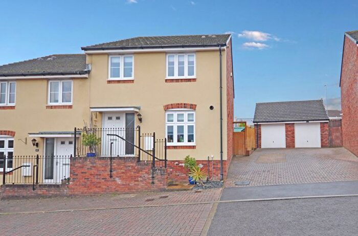 4 Bedroom Semi-Detached House For Sale In Gloch Wen Close, Rhiwderin, Newport, NP10
