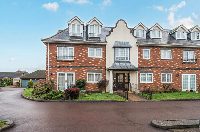 1 Bedroom Apartment For Sale In Pegasus Court, Park Lane, Tilehurst, RG31