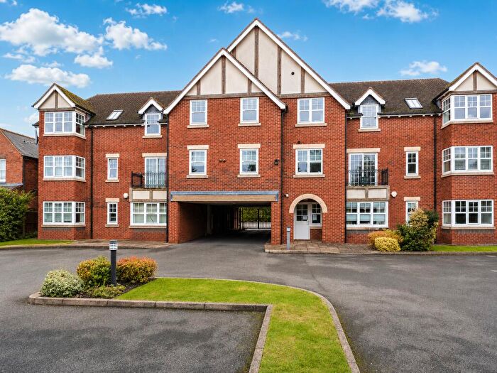 2 Bedroom Flat To Rent In Mair Court, Tamworth, B79