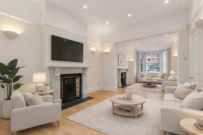 6 Bedroom Property To Rent In Goldhurst Terrace, London, NW6