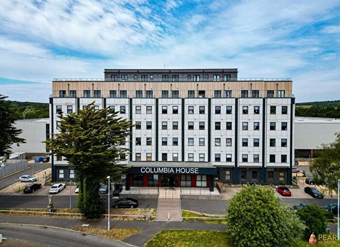 1 Bedroom Flat To Rent In Romany Road, Columbia House, BN13