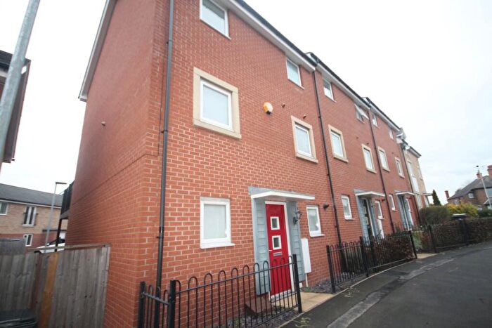 2 Bedroom End Of Terrace House To Rent In Onyx Crescent, Thurmaston, Leicester, LE4