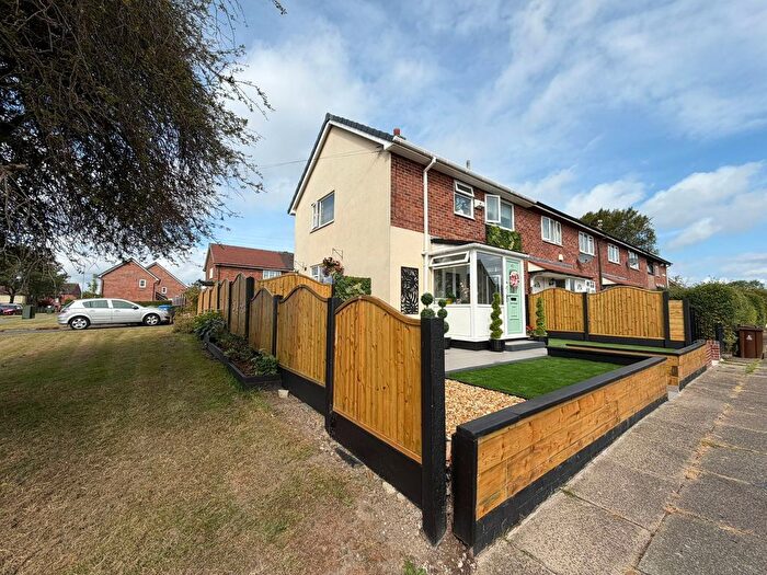 2 Bedroom End Of Terrace House For Sale In Pudding Lane, Hyde, SK14