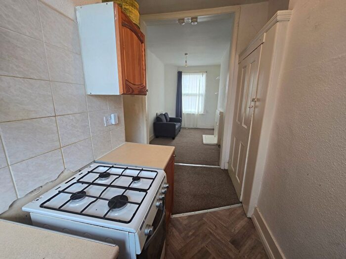 1 Bedroom Flat To Rent In Rosendale Road, London, SE24