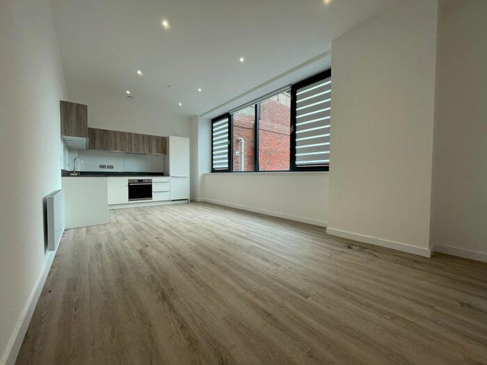 2 Bedroom Flat To Rent In Alencon Link, Basingstoke, RG21