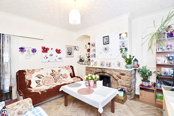 3 Bedroom Terraced House For Sale In Wellington Street, Rotherham, S63