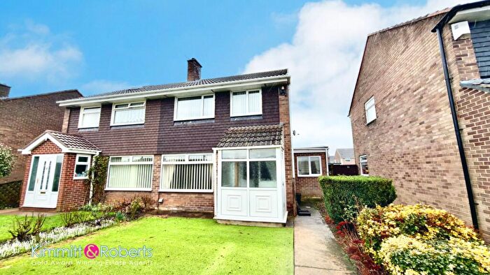 3 Bedroom Semi-Detached House For Sale In Marsden Close, Houghton Le Spring, Tyne And Wear, DH4