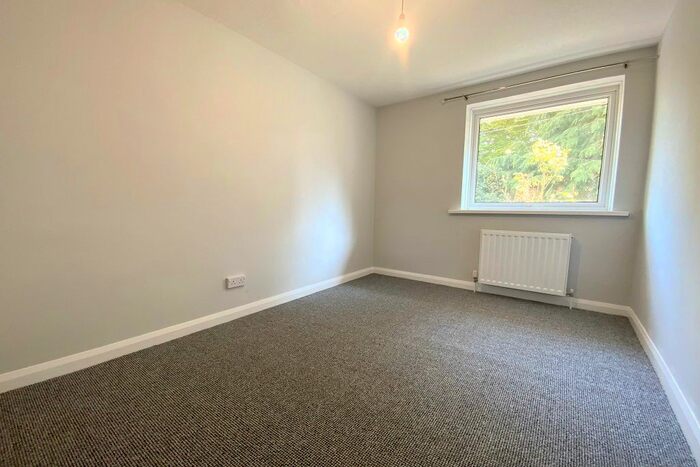 3 Bedroom Bungalow To Rent In Grenville Drive, Tavistock, PL19