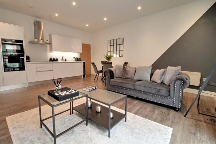 2 Bedroom Apartment To Rent In Tenby Heights, Tenby Street North, Jewellery Quarter, Birmingham, B1