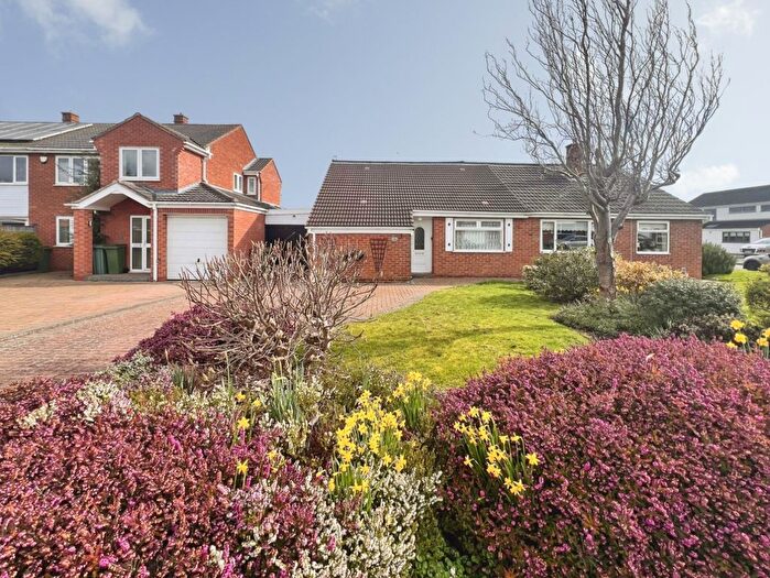 2 Bedroom Semi Detached Bungalow For Sale In The Chestnuts, Countesthorpe, Leicester, LE8