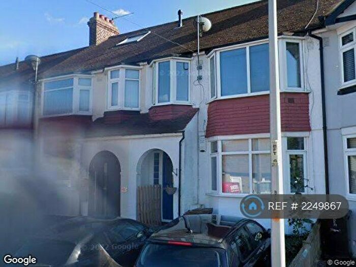 3 Bedroom Terraced House To Rent In Blaker Avenue, Rochester, ME1