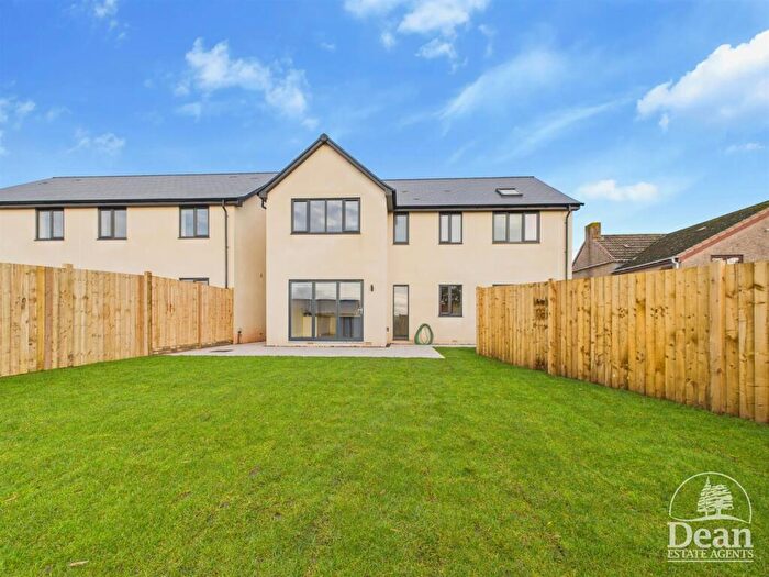 4 Bedroom Detached House For Sale In Netherned, Woolaston, GL15