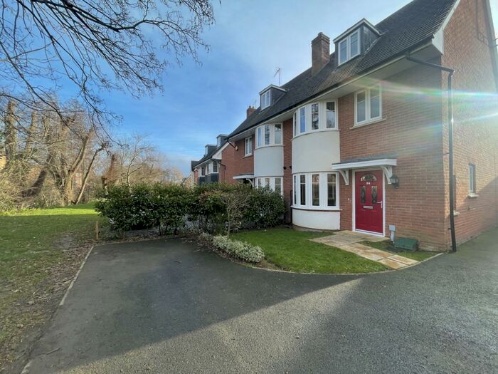 4 Bedroom Semi-Detached House To Rent In Leatherworks Way, Northampton, NN3