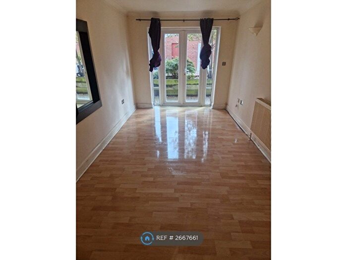 1 Bedroom Flat To Rent In Princess Lodge, Luton, LU1