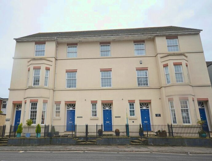 4 Bedroom Terraced House To Rent In Chene Colline Chase, Lower Street, Pulborough, West Sussex, RH20