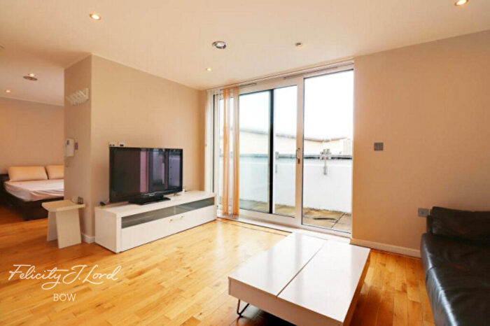 Studio To Rent In Tredegar Road, London, E3