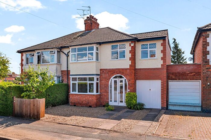 4 Bedroom Semi Detached House For Sale In The Wayne Way, Birstall, LE4