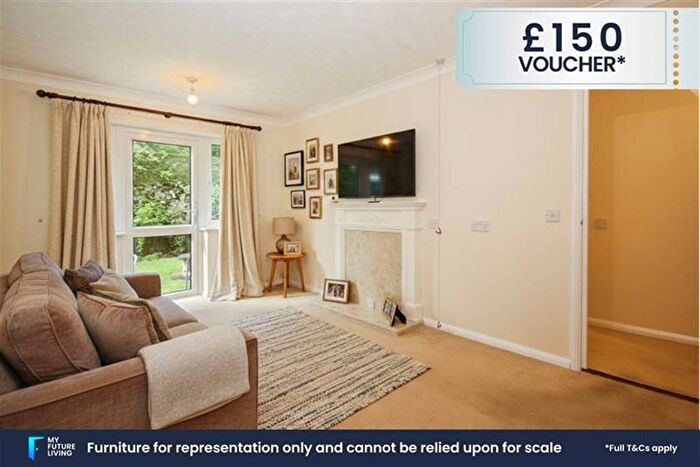 1 Bedroom Flat To Rent In Ashdene Gardens, Kenilworth, CV8