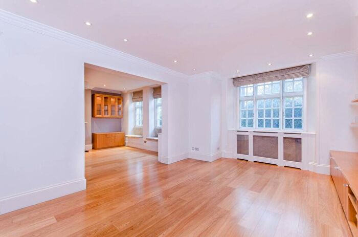 4 Bedroom Flat To Rent In St John's Wood High Street, St John's Wood, London, NW8