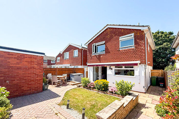 3 Bedroom Detached House For Sale In Magnolia Walk, Eastbourne, East Sussex, BN22