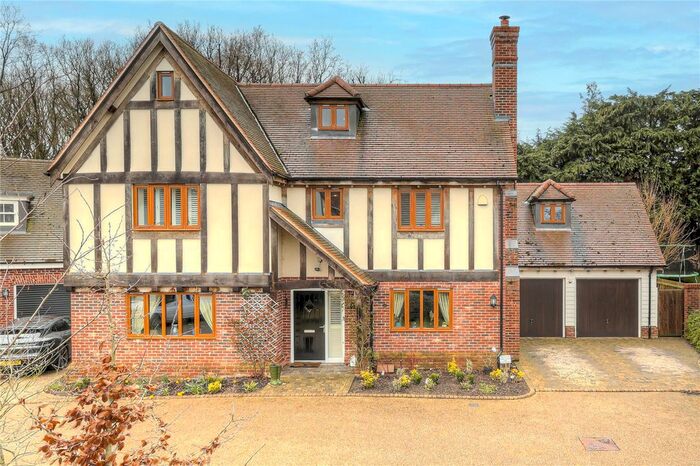 5 Bedroom Detached House For Sale In Woodland Way, Edney Common, CM1