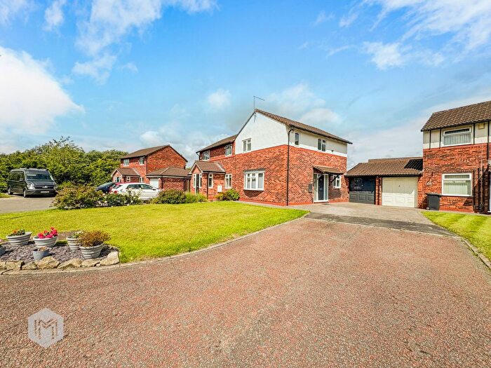 3 Bedroom Semi-Detached House For Sale In Woolmer Close, Birchwood, WA3