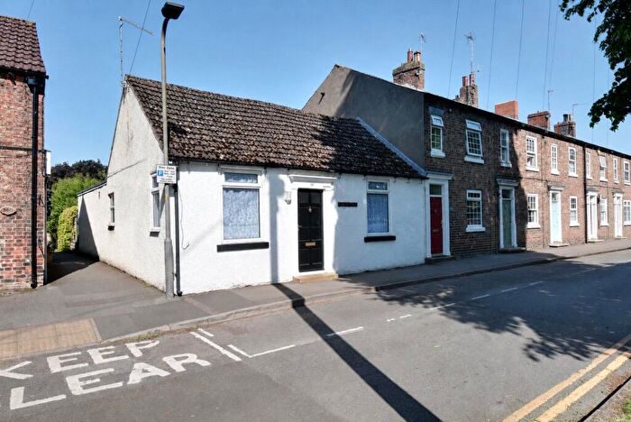 2 Bedroom Bungalow For Sale In High Street, Northallerton, North Yorkshire, DL7