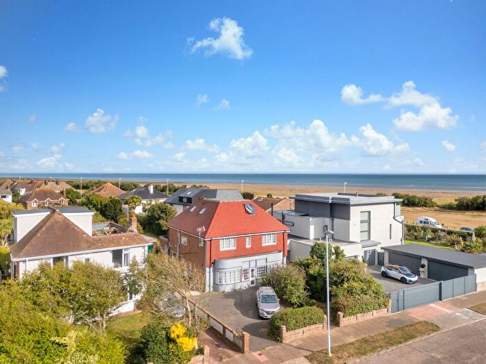 5 Bedroom Detached House For Sale In Arlington Avenue, Goring-By-Sea, Worthing, BN12