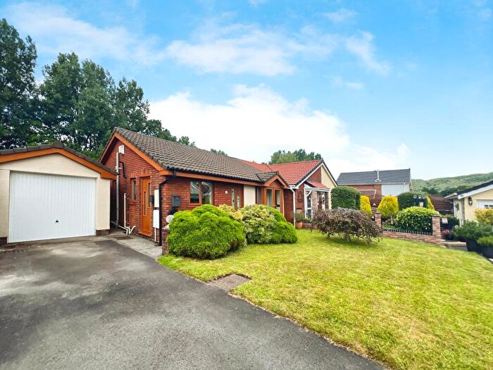 3 Bedroom Semi-Detached Bungalow For Sale In Brooklyn Gardens, Port Talbot, SA12