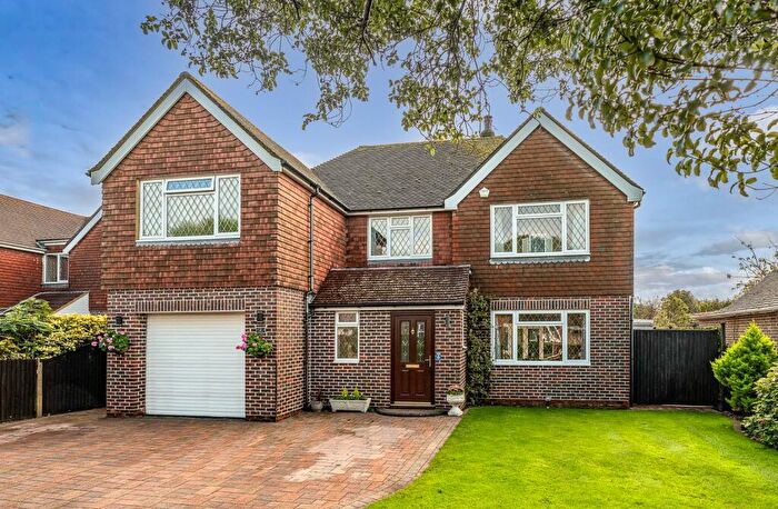 4 Bedroom Detached House For Sale In Golden Avenue Close, East Preston, BN16