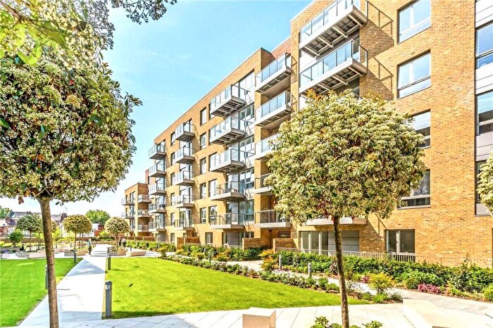 2 Bedroom Apartment For Sale In Basset Court, High Street, London, N8