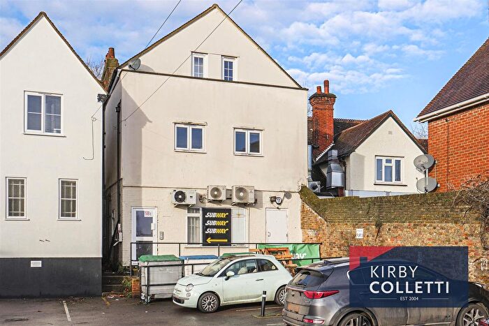 1 Bedroom Flat To Rent In High Street, Hoddesdon, EN11