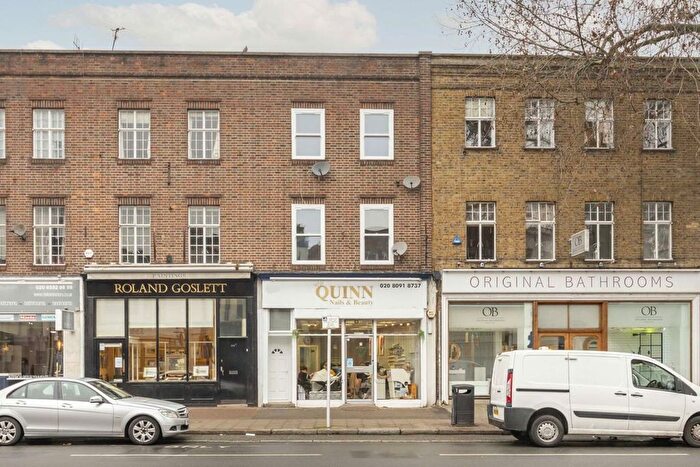 3 Bedroom Property To Rent In Kew Road, Kew, Richmond, TW9
