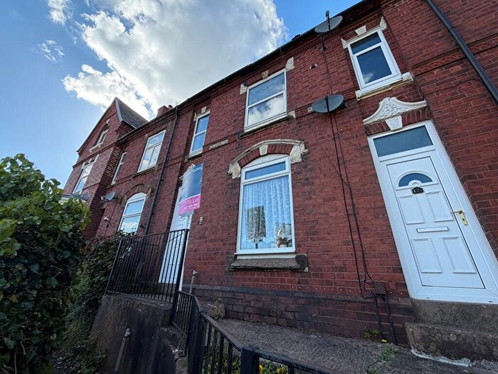 1 Bedroom Flat To Rent In Church Hill, Brierley Hill, West Midlands, DY5