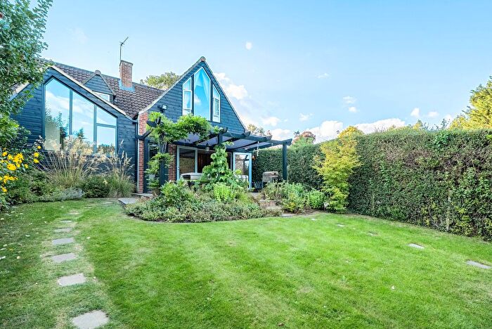 3 Bedroom End Of Terrace House For Sale In Gillotts Hill, Harpsden, Henley-On-Thames, Oxfordshire, RG9