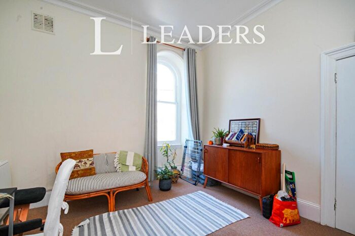 1 Bedroom Apartment To Rent In Brunswick Place, BN3