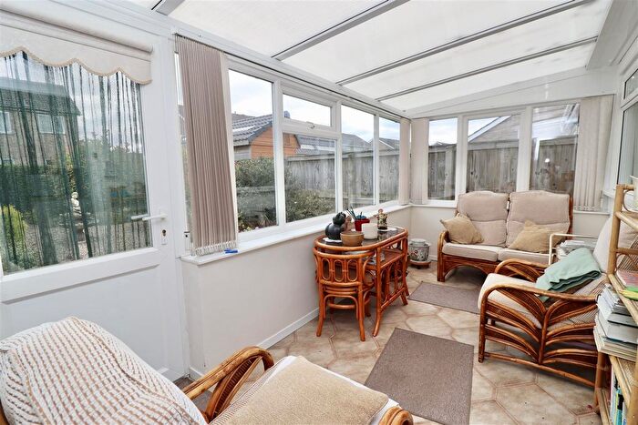 2 Bedroom Semi-Detached Bungalow For Sale In Westfield Close, Pocklington, York, YO42