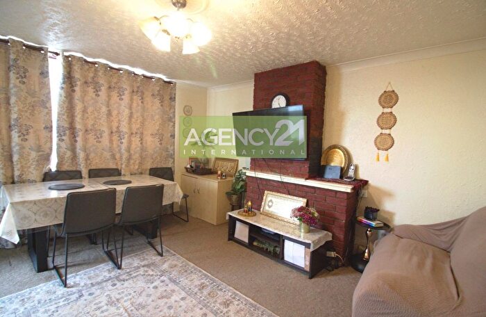 2 Bedroom Flat For Sale In St. Marys Court, Melford Road, East Ham, E6