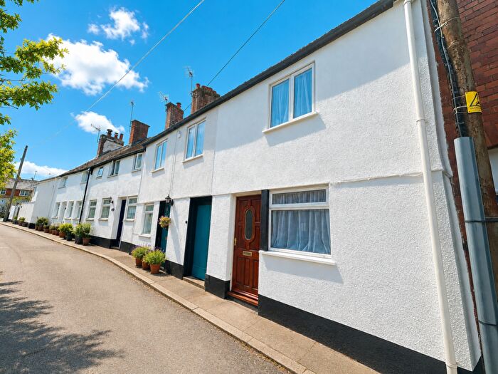 2 Bedroom End Of Terrace House To Rent In Stockton Road, Dawlish, EX7