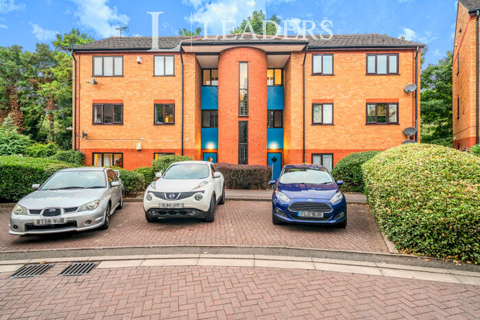 2 Bedroom Flat To Rent In Marigold Place, CM17