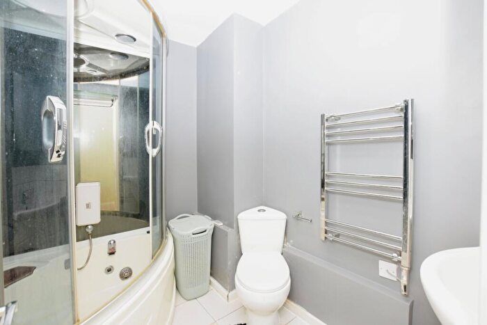 1 Bedroom Flat To Rent In Stubbs Drive London, SE16