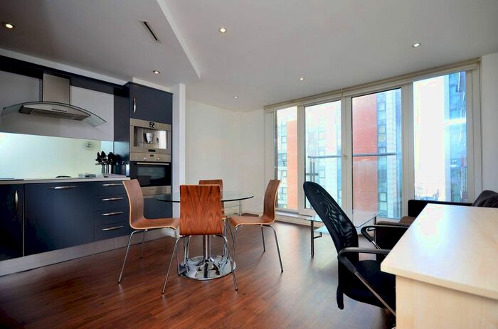 1 Bedroom Flat To Rent In The Oxygen, Royal Docks, London, E16