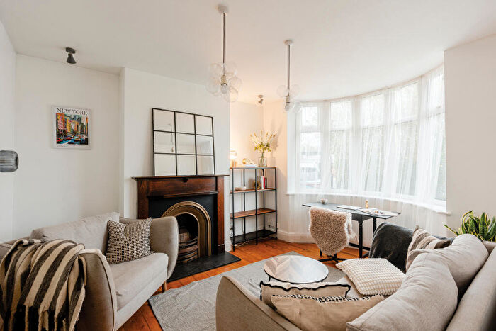 3 Bedroom End Of Terrace House For Sale In Muller Road, Horfield, Bristol, BS7