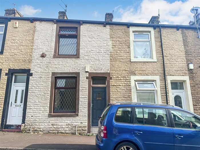 2 Bedroom Terraced House For Sale In Waterbarn Street, Burnley, BB10