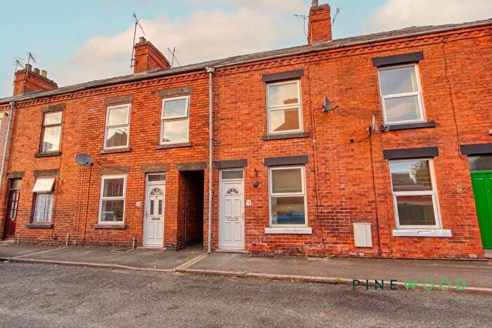 2 Bedroom Terraced House For Sale In New Street, Chesterfield, S40