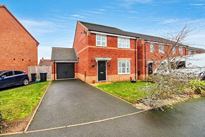 3 Bedroom Detached House For Sale In De Leeth Road, Warwick Gates, Leamington, CV33