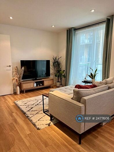 1 Bedroom Flat To Rent In Caspian Wharf, London, E3