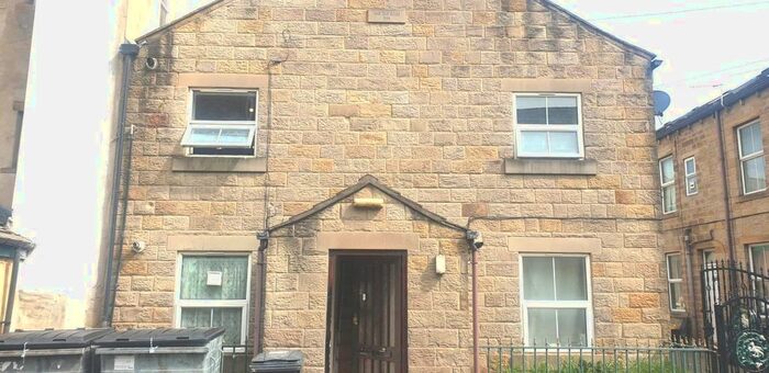 1 Bedroom Studio To Rent In North Queen Street, Keighley, BD21