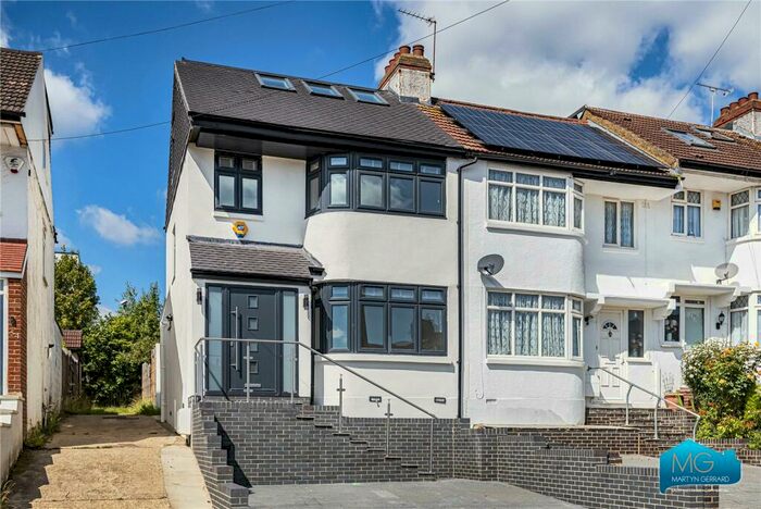 5 Bedroom End Of Terrace House To Rent In Daneland, East Barnet, London, EN4