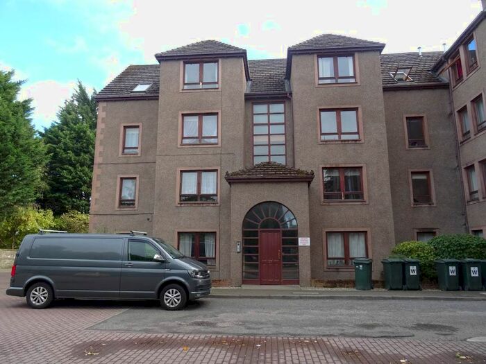 2 Bedroom Flat To Rent In Dunkeld Road, Perth, PH1